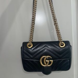 GG Marmont Small Shoulder Bag